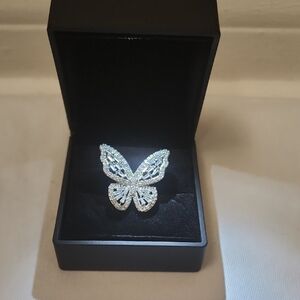 Elegant Silver Butterfly Ring